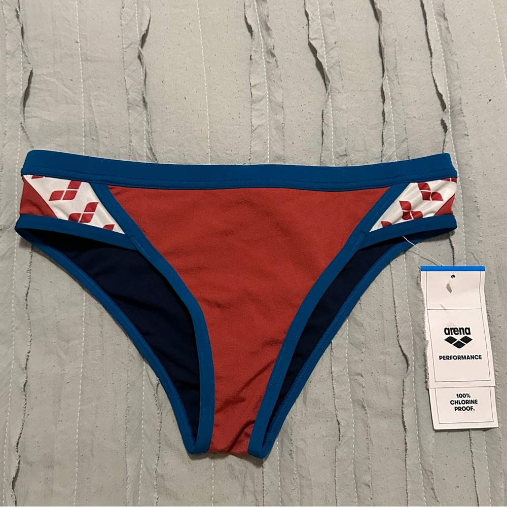 NWT Arena Icons Cross Back Solid Bikini| Size 32